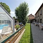 Hotel Hotel Restaurant La Creche Et Sa Piscine Interieure - Logis Hotels 3*