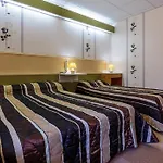 Hotel Restaurant La Creche Et Sa Piscine Interieure - Logis Hotels 3*