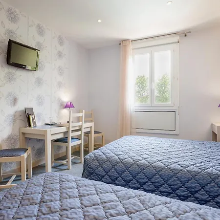 Restaurant La Creche Et Sa Piscine Interieure - Logis 3*