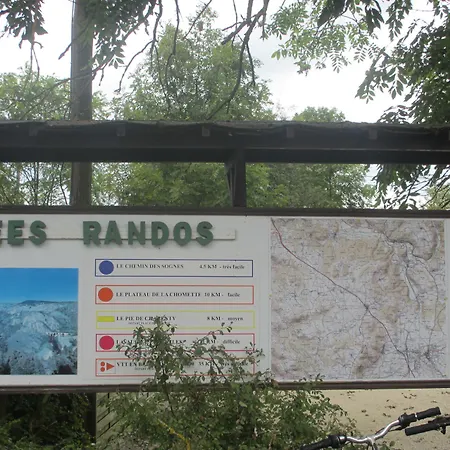 酒店 Restaurant La Creche Et Sa Piscine Interieure - Logis 3*